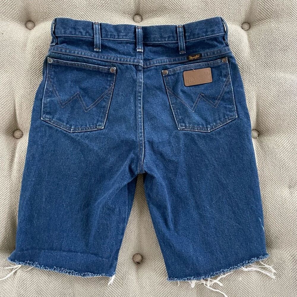 Vintage Wrangler Cut Off Jean Shorts 32 x 10.5